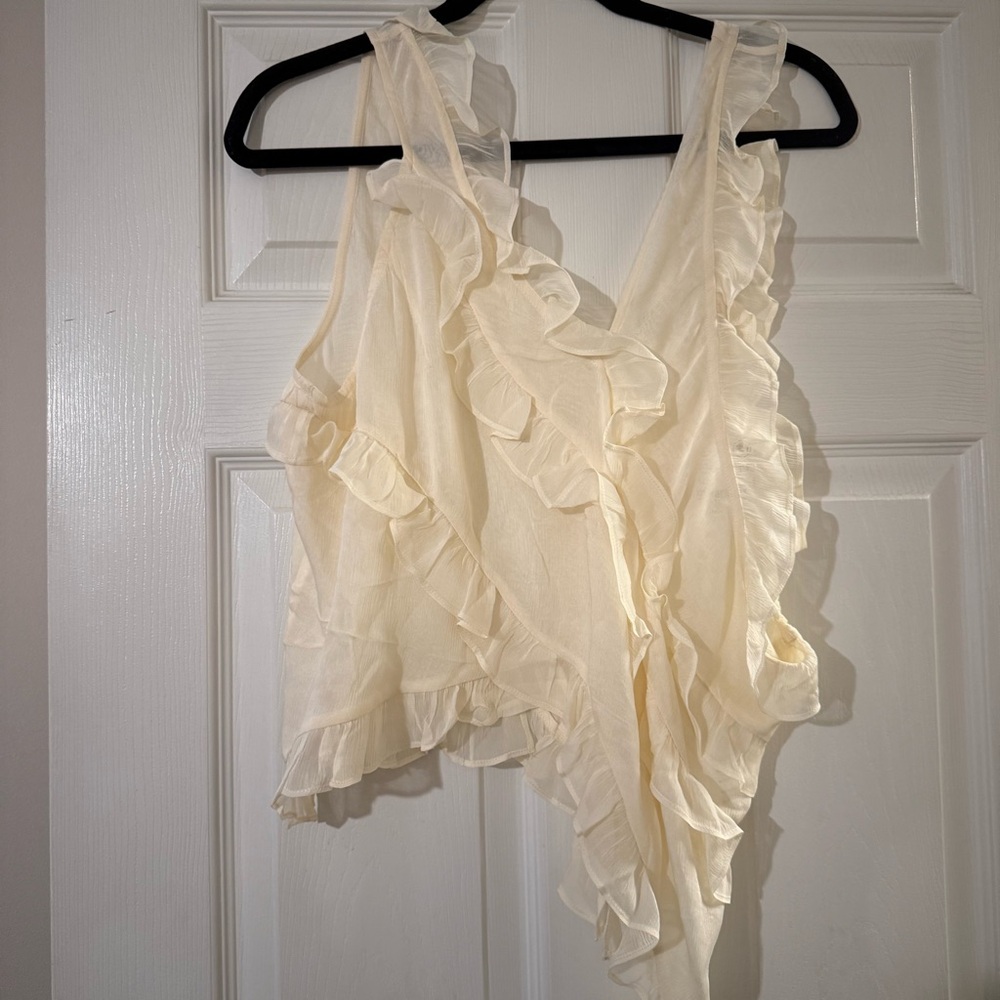 Free People Elegant Cream Ruffle V-Neck Top Size XL NWT - Picture 2 of 3